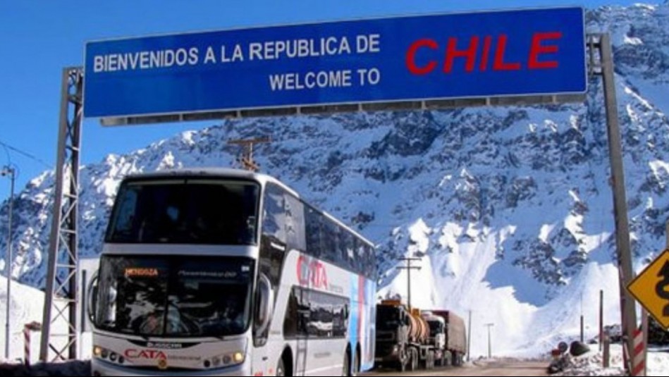 Paso Los Libertadores cierra preventivamente por condiciones climáticas en la alta cordillera - Meganoticias