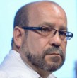 Rolando Jiménez fue atropellado este martes por un camión en Providencia. El dirigente del Movilh permanece hospitalizado y consciente, mientras se realizan exámenes para determinar la gravedad de sus lesiones.