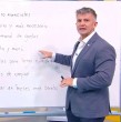 El académico Alejandro Urzúa entregó recomendaciones para hacer rendir mejor el sueldo y evitar el endeudamiento, en medio del actual escenario económico. Revisa sus consejos para tener una mejor salud financiera.