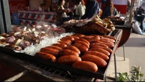 ¿Cuánta carne comprar para el asado de Fiestas Patrias? La fórmula exacta por persona y el cálculo para 10 adultos