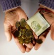 La PGU aumenta desde septiembre de 2026 para las personas de 75 años o más que cumplan los requisitos. Revisa quiénes podrán recibir el monto máximo de $250.275 y cuándo corresponde el incremento.