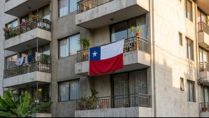 ¿Es obligatorio poner la bandera nacional en el balcón de tu departamento? Esto dice la Ley