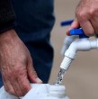 Revisa las comunas de la Región Metropolitana que tendrán cortes de agua programados para este martes 15 de septiembre y conoce los horarios de cada interrupción.