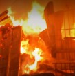 Un incendio en el campamento El Esfuerzo de Maipú destruyó al menos ocho viviendas. Bomberos declaró tercera alarma por dificultades de acceso y falta de grifos.
