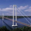 El futuro modelo contempla monitoreo permanente con sensores para enfrentar la corrosión salina, controlar la tensión de los cables y supervisar el comportamiento de la estructura. La licitación apunta a garantizar su conservación.