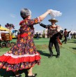 El concejal Maximiliano Genskowski pidió que La Consentida no fuera presentada como cueca en actividades de Isla de Maipo. La hija de su compositor cuestionó duramente la solicitud en redes sociales.
