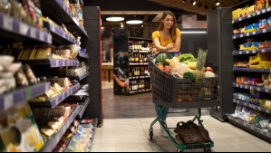 ¿A qué hora cierran los supermercados este 17 de septiembre? Revisa los horarios