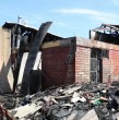 Un incendio afectó a dos viviendas en Rancagua y dejó una persona fallecida, que aún no ha sido identificada. Personal especializado realiza diligencias y revisa cámaras para esclarecer lo ocurrido.