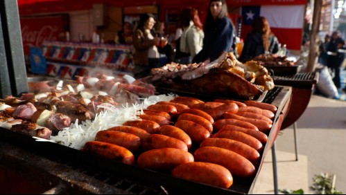 Fiestas Patrias 2026: Chilenos gastarán $98 mil en promedio y un 55% declara tener menos presupuesto que el año pasado
