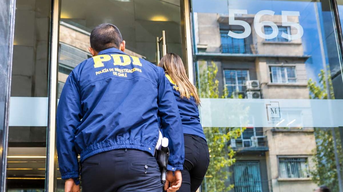 Robo a funcionaria de Presidencia en San Miguel: PDI investiga sustracción de especies desde su departamento
