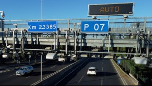 Gobierno negocia con autopistas para frenar alzas y además bajar tarifas del TAG