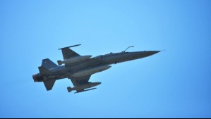 ¿Cuánto demoraría en viajar un F-16 desde Santiago a Magallanes?