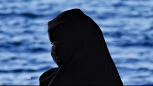 Primera ministra de Italia anunció que se prohibirá el uso del burka y del niqab en las escuelas