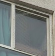 Un menor de 9 años falleció durante la tarde de este domingo luego de caer desde un edificio ubicado en el barrio Franklin, en la comuna de Santiago. PDI investiga el hecho.