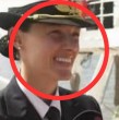 El fragmento circula en TikTok y X como supuesta falla en la Matrix. Ocurrió durante la cobertura del regreso del buque escuela a Buenos Aires tras 161 días de navegación y 9 puertos extranjeros.