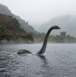 Tres extrañas figuras captadas por Google Earth en el lago Ness reavivaron el misterio de Nessie. Una turista reportó las imágenes y el registro oficial ya las está revisando.