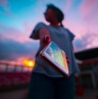 México anunció restricciones al uso de celulares en escuelas primarias y secundarias, una medida que busca reducir las distracciones en el aula y limitar el impacto de las pantallas en los alumnos.