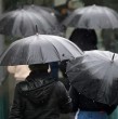 La Dirección Meteorológica de Chile (DMC) emitió una alerta por precipitaciones moderadas a fuertes con isoterma cero alta para zonas de seis regiones del país. ¿Dónde podría llover?