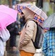 La Dirección Meteorológica de Chile (DMC) emitió una alarma por precipitaciones intensas con isoterma cero alta para esta semana en zonas de tres regiones del país, alcanzando hasta 120 milímetros en algunos sectores.