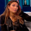 Lisandra Silva respondió a una seguidora que cuestionó su rol como madre por su viaje a China. La modelo explicó cómo funciona la tuición compartida con Raúl Peralta y defendió su decisión.