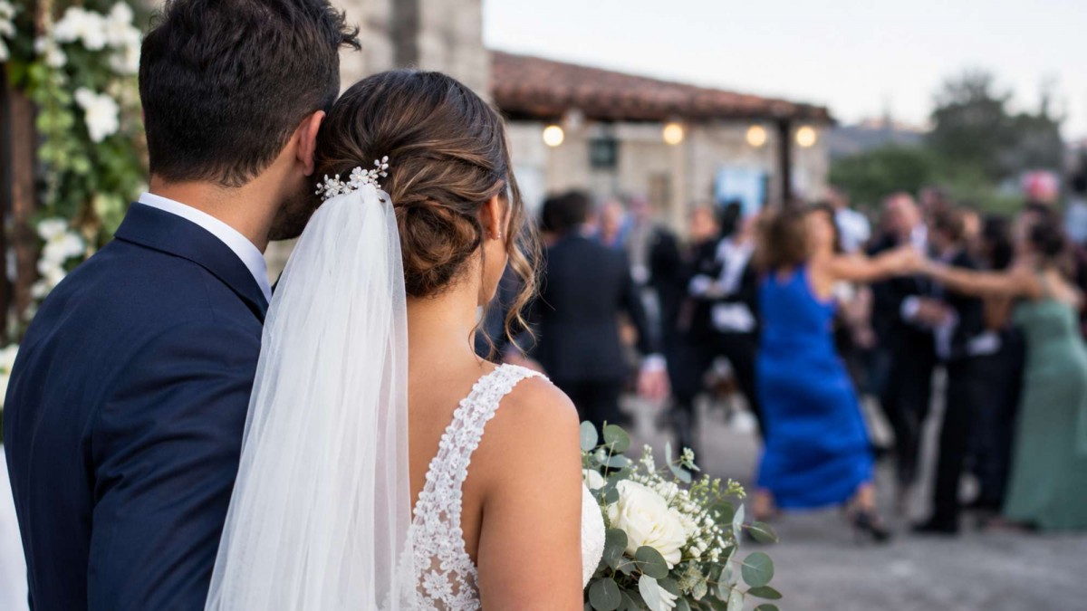 Giro en la boda viral de España: Novio desmiente infidelidad de su esposa y $43 millones de acuerdo