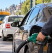 Transportistas aún pueden acceder al bono mensual de $100 mil para combustible. Revisa quiénes son beneficiarios, hasta cuándo se entrega y cómo realizar la postulación.
