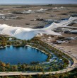 Dubái avanza en la construcción de un gigantesco aeropuerto que, una vez terminado, está proyectado para convertirse en el más grande del mundo. Se trata del Aeropuerto Internacional Al Maktoum, ubicado al sur de Dubái, conoce todos los detalles!