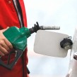 El Gobierno prepara un plan de emergencia ante el impacto que podría generar en Chile una restricción de las exportaciones de diésel desde Estados Unidos. El biministro Daniel Mas lo calificó como un problema serio y que actuarán de ser necesario.