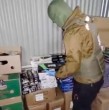 Carabineros incautó 3.924 cartones y ocho cajetillas de cigarrillos de contrabando en Conchalí. El operativo dejó cuatro detenidos y permitió desbaratar un punto de acopio.
