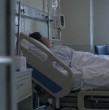 Un hombre que sufrió una fractura en su brazo terminó perdiendo su extremidad superior dominante luego de que una infección avanzara hasta un punto en que la amputación se convirtió en la alternativa necesaria para resguardar su vida.