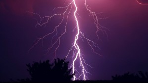 Meteorología emite 'aviso' de tormentas eléctricas para sectores de tres regiones por 'inestabilidad atmosférica'