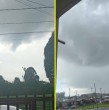 Una nube embudo fue registrada durante la tarde de este domingo en Osorno, en medio de una jornada marcada por la inestabilidad atmosférica que afecta a distintos sectores del sur del país.