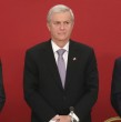 El Gobierno decretó tres días de duelo nacional por la muerte del cabo Cristopher Aguilera, quien falleció tras ser baleado durante un procedimiento en Lo Espejo. La medida regirá hasta el miércoles.