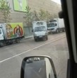 Ocho personas fueron detenidas tras el robo de un camión en Mall Plaza Sur. Los sujetos habrían intimidado y retenido al conductor, quien fue abandonado en la ribera del río Maipo. La carga fue recuperada.