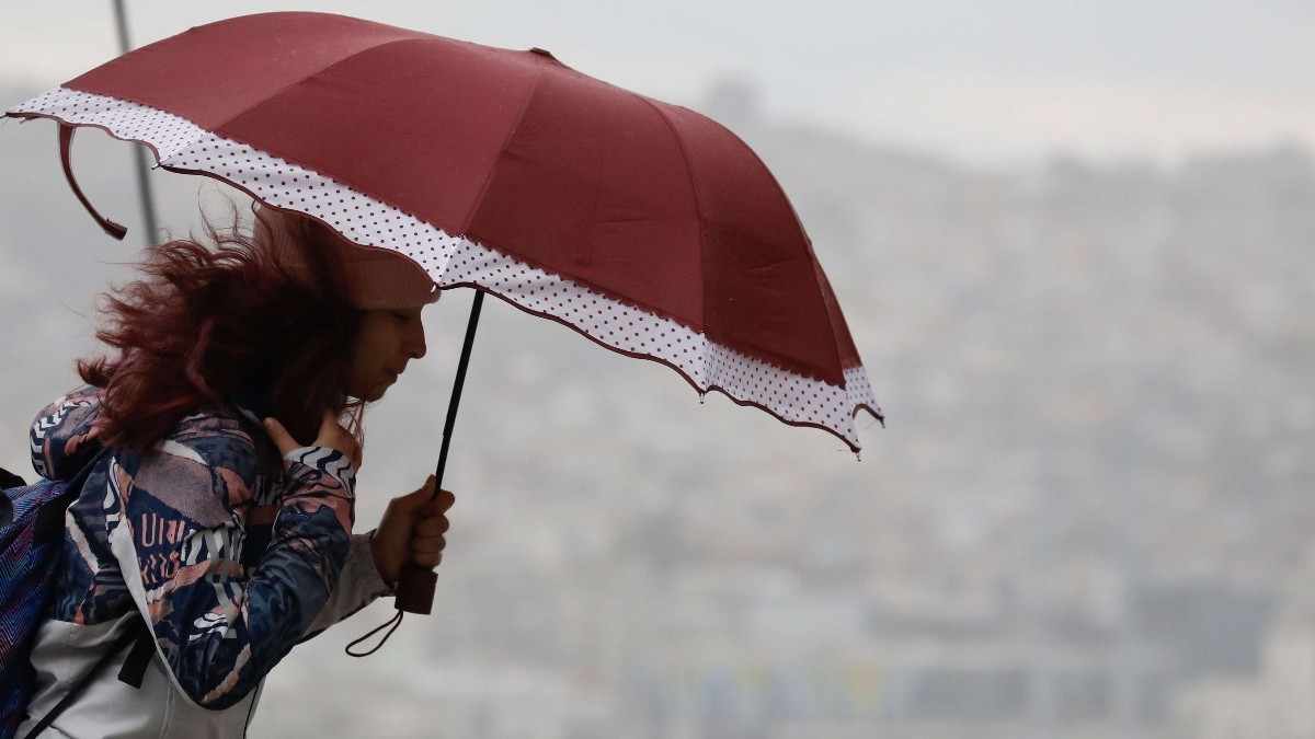 Meteorología emite avisos por vientos, tormentas eléctricas y altas temperaturas en diversas regiones