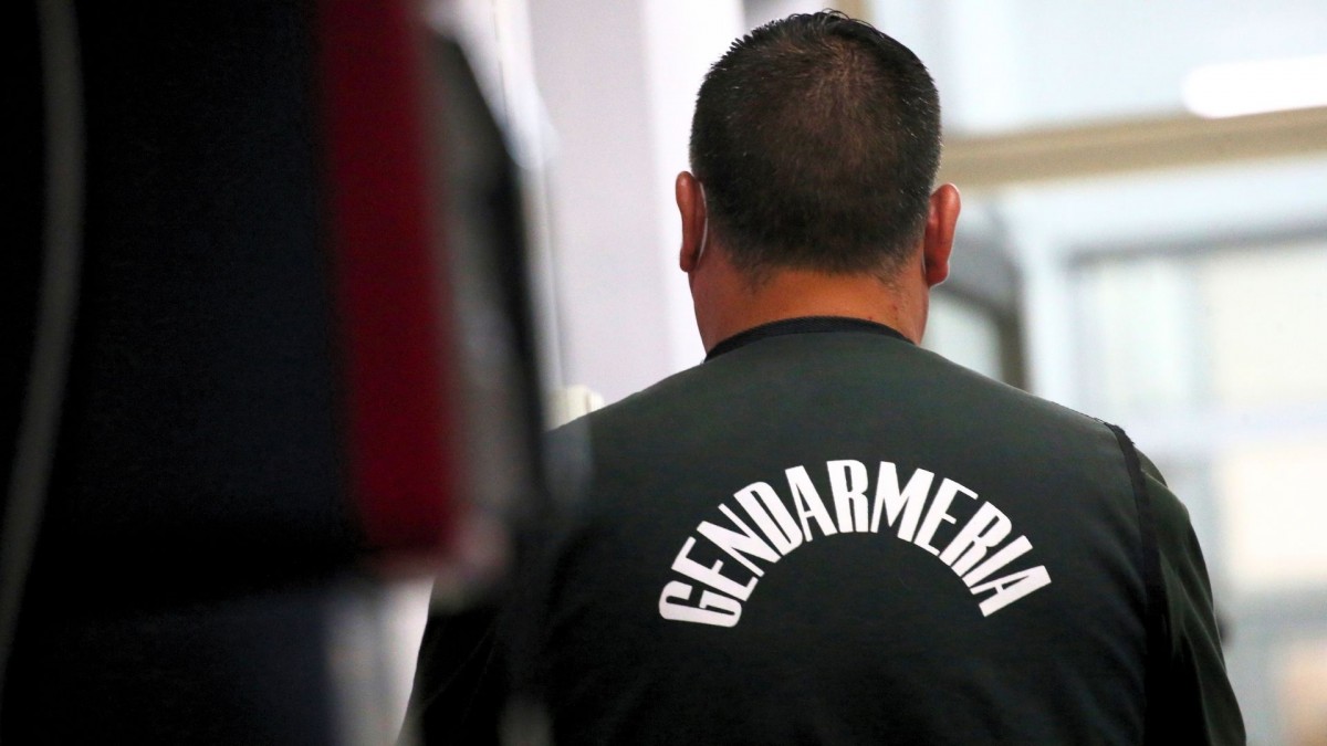 Operación Apocalipsis II: PDI detiene a exdirigente de gremio de Gendarmería por cohecho y apremios ilegítimos