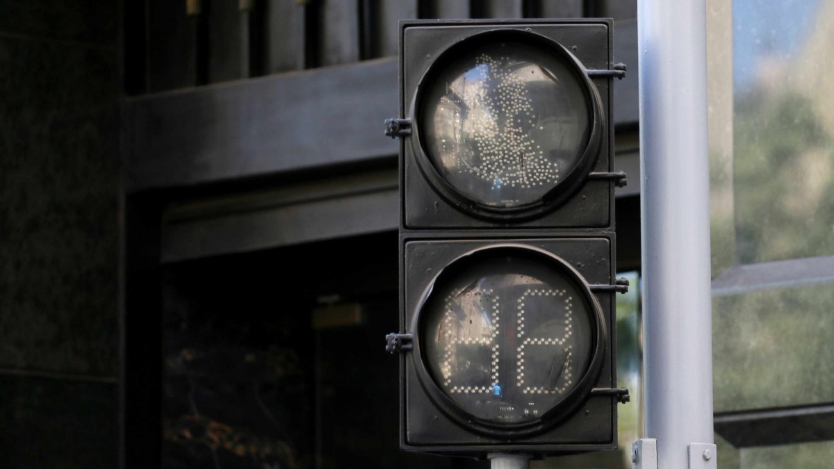 Hasta 10 horas sin servicio: 5 comunas tienen cortes de luz este jueves 1 de octubre en la Región Metropolitana
