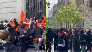 'Nos atacaron con palos, vidrios, piedras y nos rociaron con bencina': Agreden a estudiantes de UC en marcha convocada por Confech