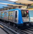 La tarde de este jueves, Metro de Santiago informó la suspensión del servicio en nueve estaciones de la Línea 2 debido a una emergencia médica, según informó el servicio en su cuenta de X.