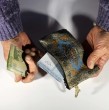 Las mujeres pensionadas pueden acceder a la Compensación por Diferencias de Expectativa de Vida, beneficio que busca complementar sus pensiones. Conoce los requisitos para obtener el beneficio.
