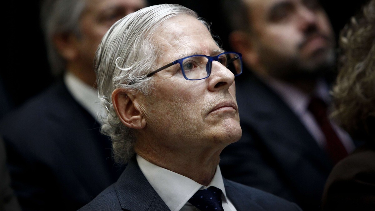 Luis Maldonado se rebela y llega al Conservador de Santiago pese a estar impedido por límite de edad