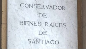 El impactante sueldo que podría alcanzar el nuevo conservador de Bienes Raíces de Santiago