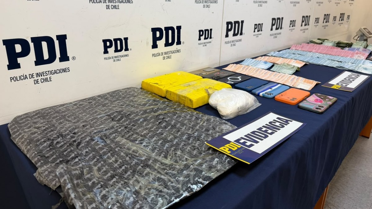 Usaban maletas con doble fondo: PDI desarticula banda dedicada al tráfico de cocaína hacia Hong Kong