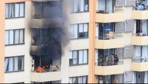 Hombre muere en incendio tras denuncia por violencia intrafamiliar: Mujer e hijas lograron escapar