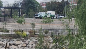 Hallazgo de cuerpo de mujer en la ribera del río Mapocho genera operativo policial en Pudahuel