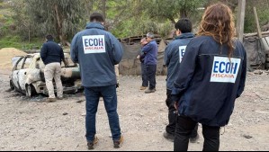 Hallan cadáver calcinado al interior del maletero de un auto completamente incendiado en la ribera del río Maipo