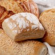 Europastry adquirió una participación mayoritaria en la sociedad que reúne su operación en Chile con Alicomer, firma ligada a Pan de Origen y proveedora de grandes cadenas. La apuesta apunta a impulsar el pan congelado y crecer en Sudamérica.