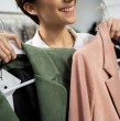 Grupo Axo mantiene ofertas laborales disponibles en Chile para trabajar en conocidas marcas como Bath & Body Works, UGG, Lacoste, Victoria\\\'s Secret y Guess, además de cargos administrativos. Revisa las vacantes y cómo postular.