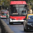Una mujer murió tras ser atropellada por un bus en Manuel Rodríguez con Bernardo O\\\'Higgins, en Santiago Centro. El conductor quedó detenido y la SIAT investiga el accidente.