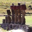 La Armada desvinculó a los dos funcionarios en prisión preventiva por la presunta violación de una joven rapa nui de 23 años en una instalación naval de Isla de Pascua. Ambos fueron formalizados el sábado.